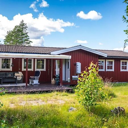 Langroesta; Ruime Blokhut Grenzend Aan Bos Hagfors Exterior foto