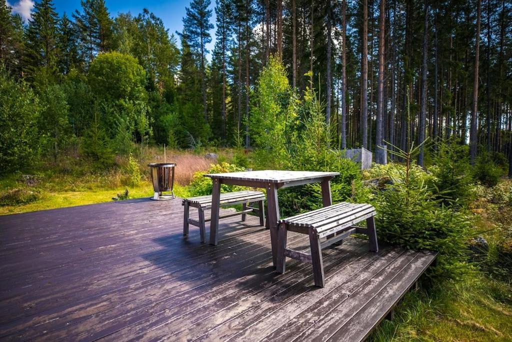 Langroesta; Ruime Blokhut Grenzend Aan Bos Hagfors Exterior foto